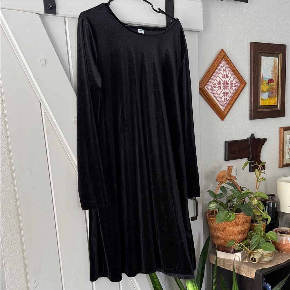 Old Navy Black Long Sleeve Dress